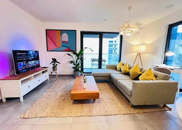 Lovely 1 Bedroom Apartment W Balcony&Parking-Bon10